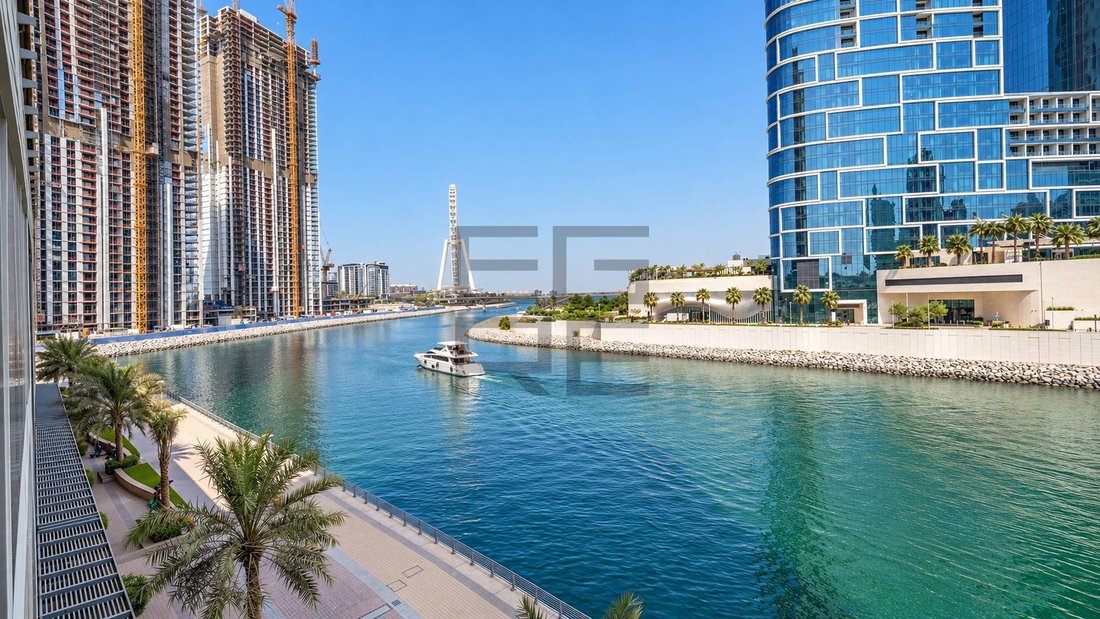 Apartment in Dubai, United Arab Emirates 1 - 19111472