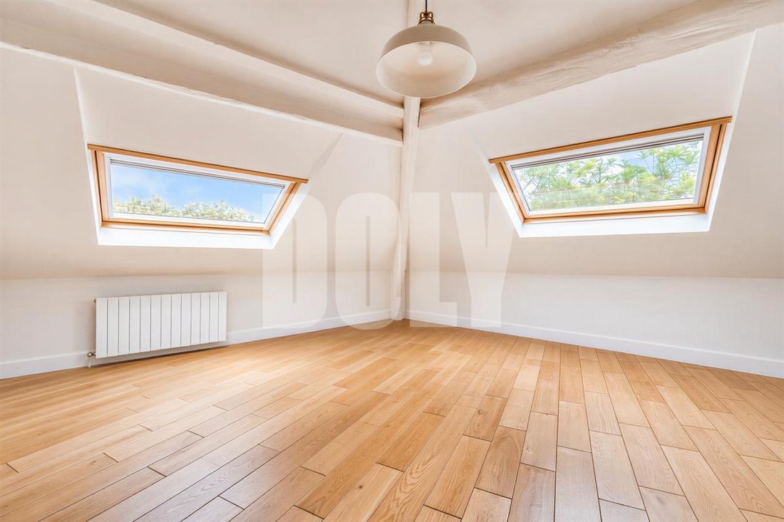 Apartment in Batignolles-Cardinet, Paris 17e Arrondissement, Paris 4 - 19112089