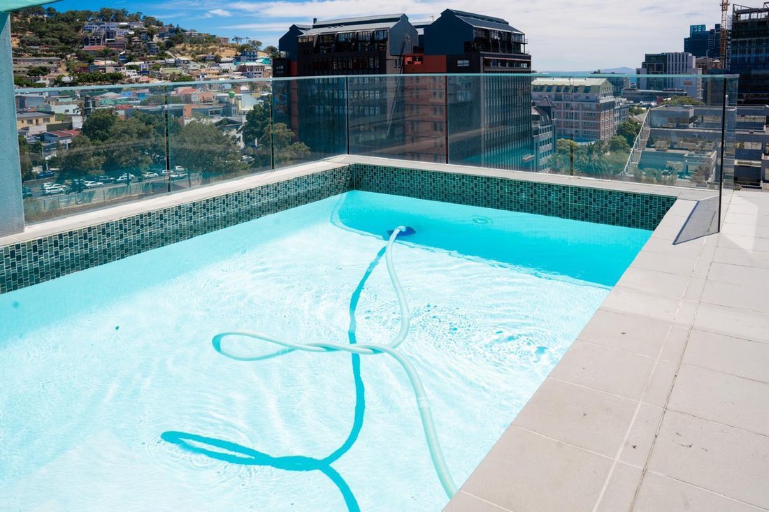 Apartment in City Centre, City Bowl, Cape Town 4 - 19116241
