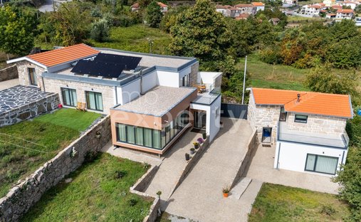 Villa in Termas de Sao Vicente, Distrikt Porto, Portugal 1