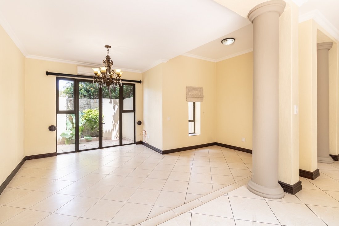 Estate in Dainfern, Gauteng, South Africa 2 - 19116423