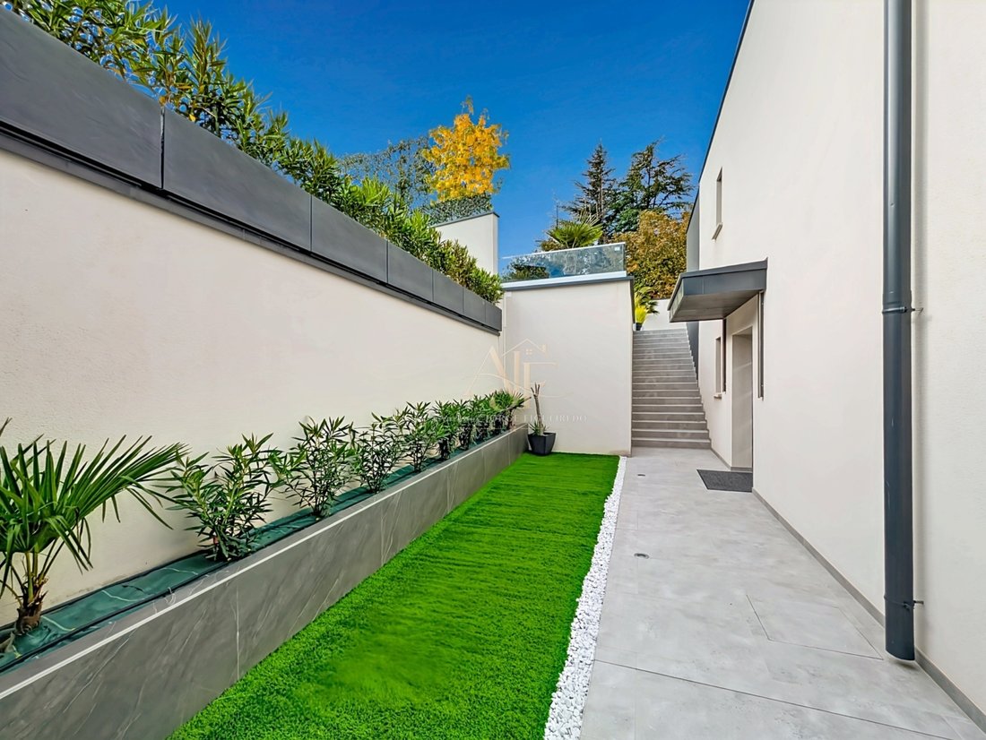Villa en Centre Ville Est, Thonon-les-Bains, Francia 2 - 19112305