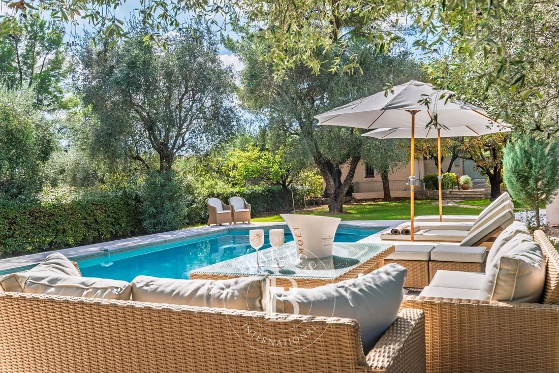 Casa en Le Rouret, Provenza-Alpes-Costa Azul, Francia 2 - 19102475