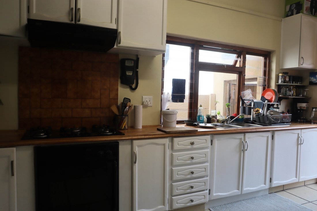 House in Muizenberg, South Peninsula, Cape Town 5 - 19116416