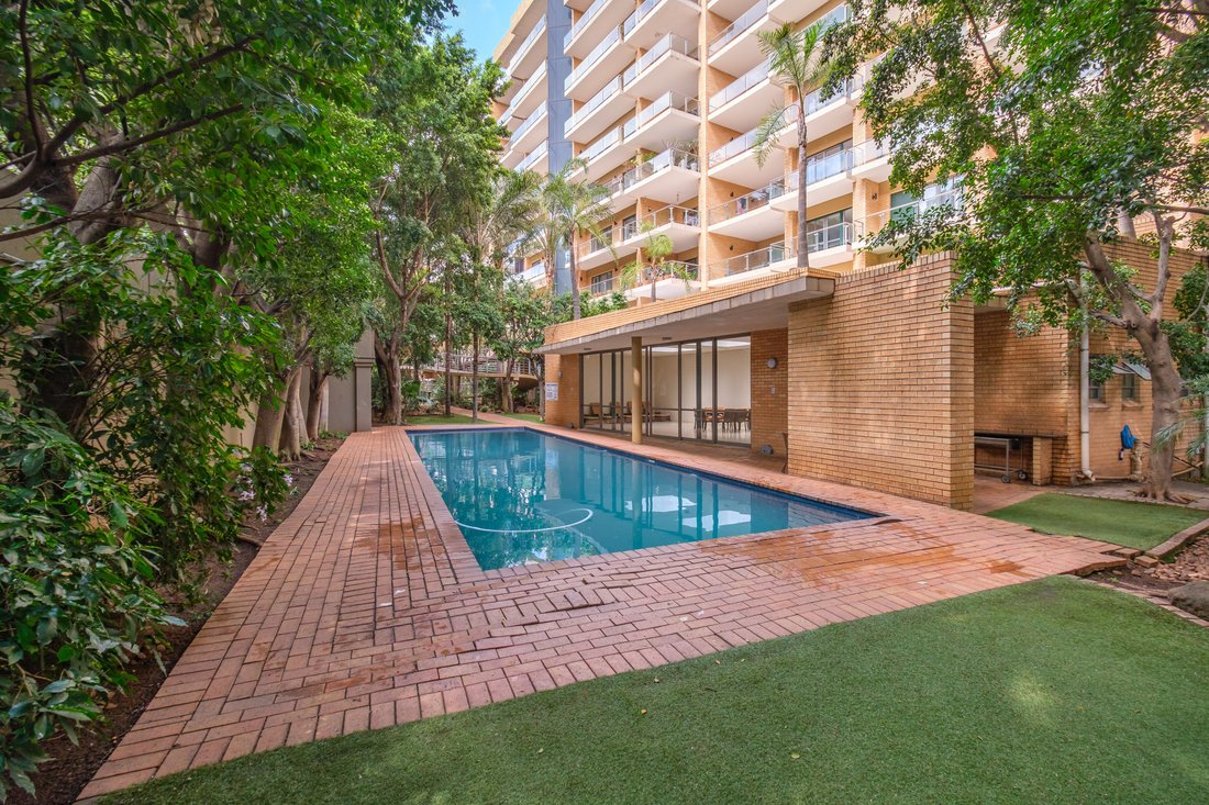 Appartement à Sandown, Gauteng, Afrique du Sud 1 - 19116252