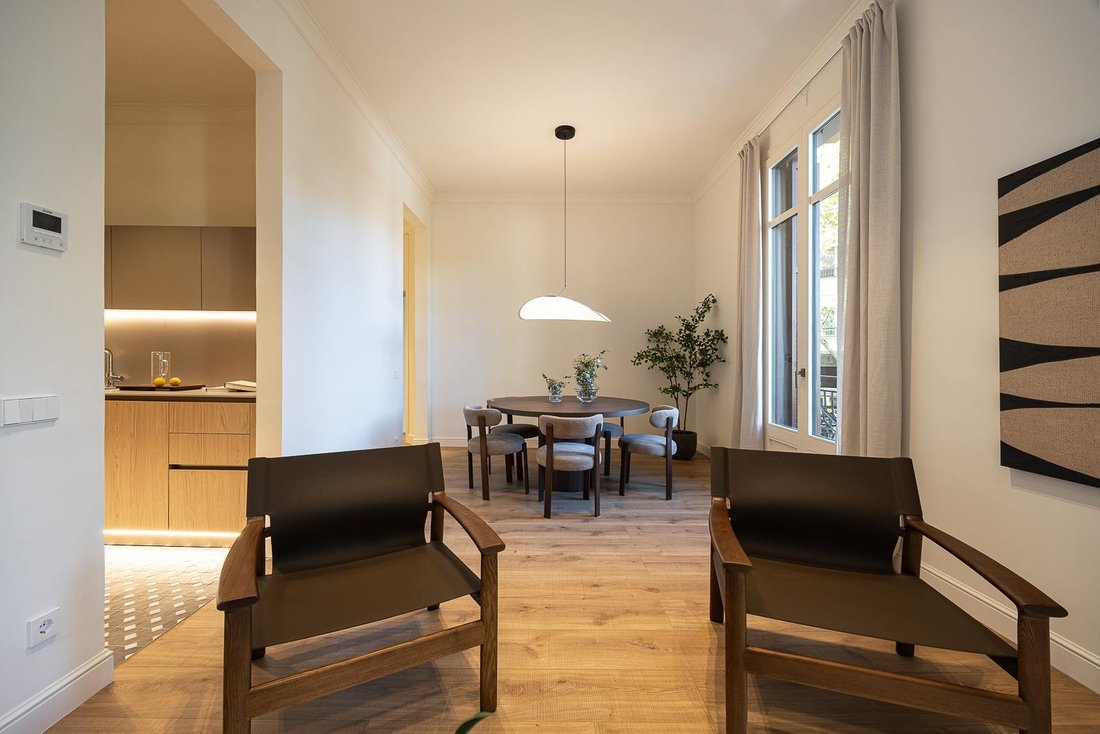Wohnung in Eixample, Barcelona, Spanien 3 - 19110782