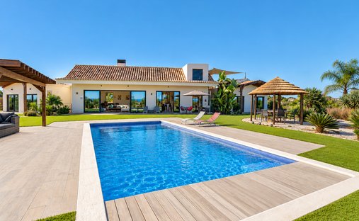 Villa in Lagoa und Carvoeiro, Algarve, Portugal 1