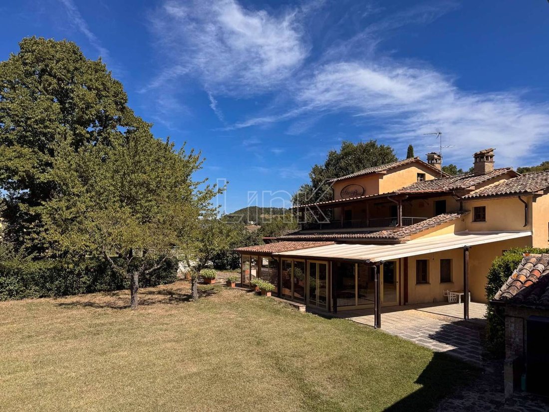 Casa de Campo en Città di Castello, Umbría, Italia 5 - 19117616