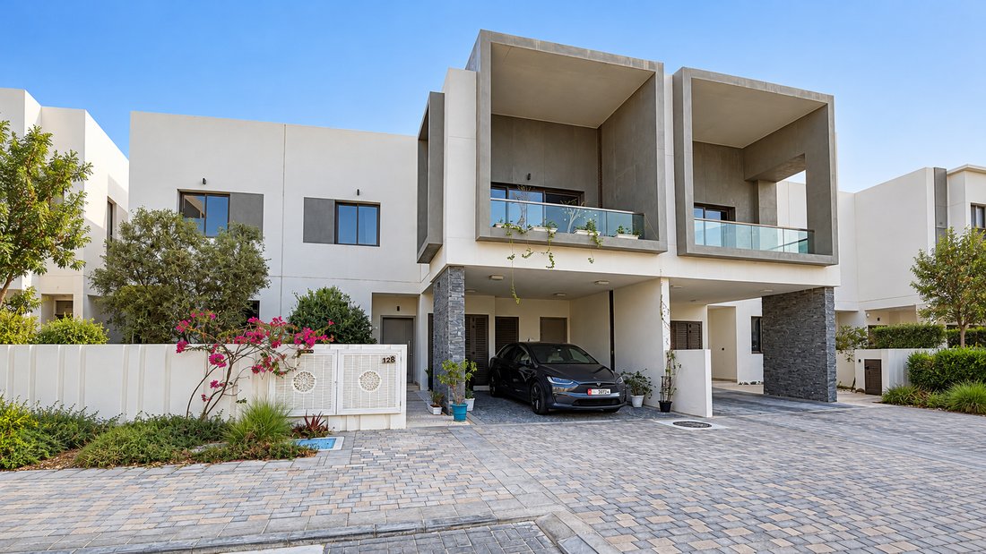 Townhouse in Yas Island / Jazeerat Yas, Abu Dhabi, United Arab Emirates 1 - 19119625