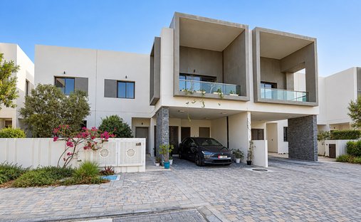 Townhouse in Yas Island / Jazeerat Yas, Abu Dhabi, United Arab Emirates 1