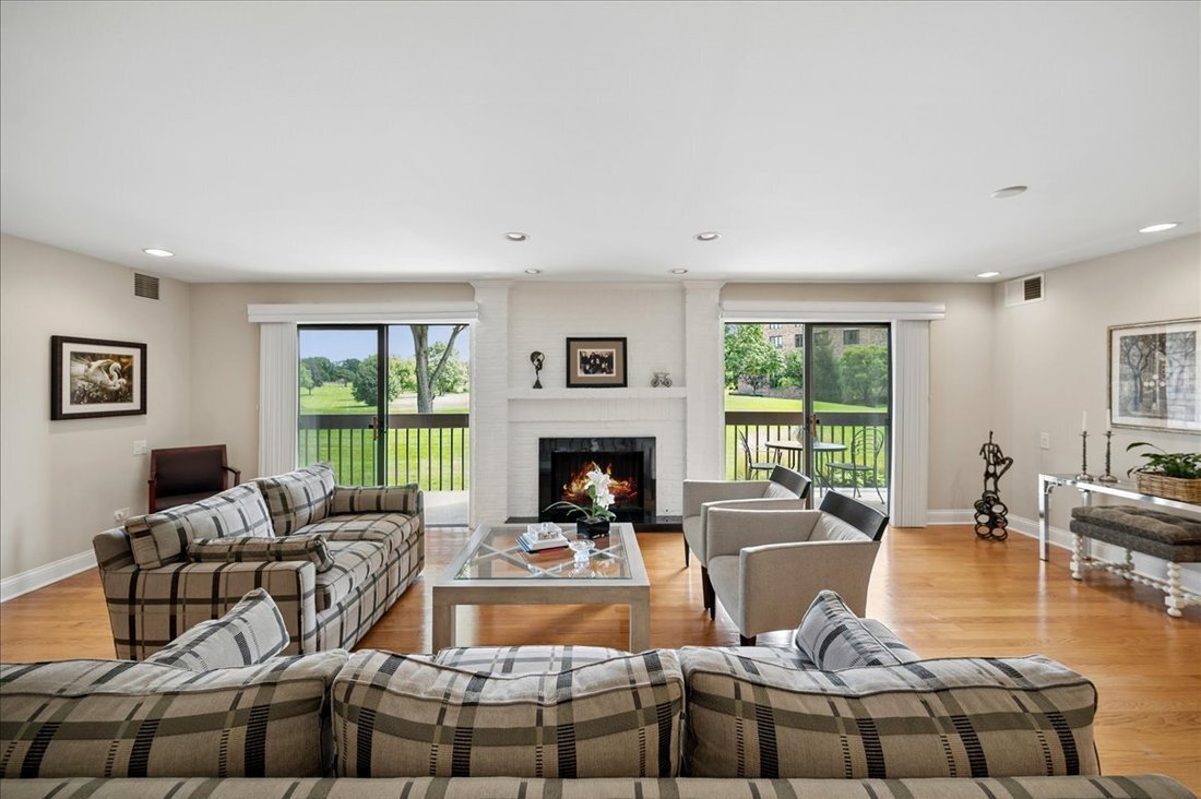 Condo in Northbrook, Illinois, United States 5 - 19119401