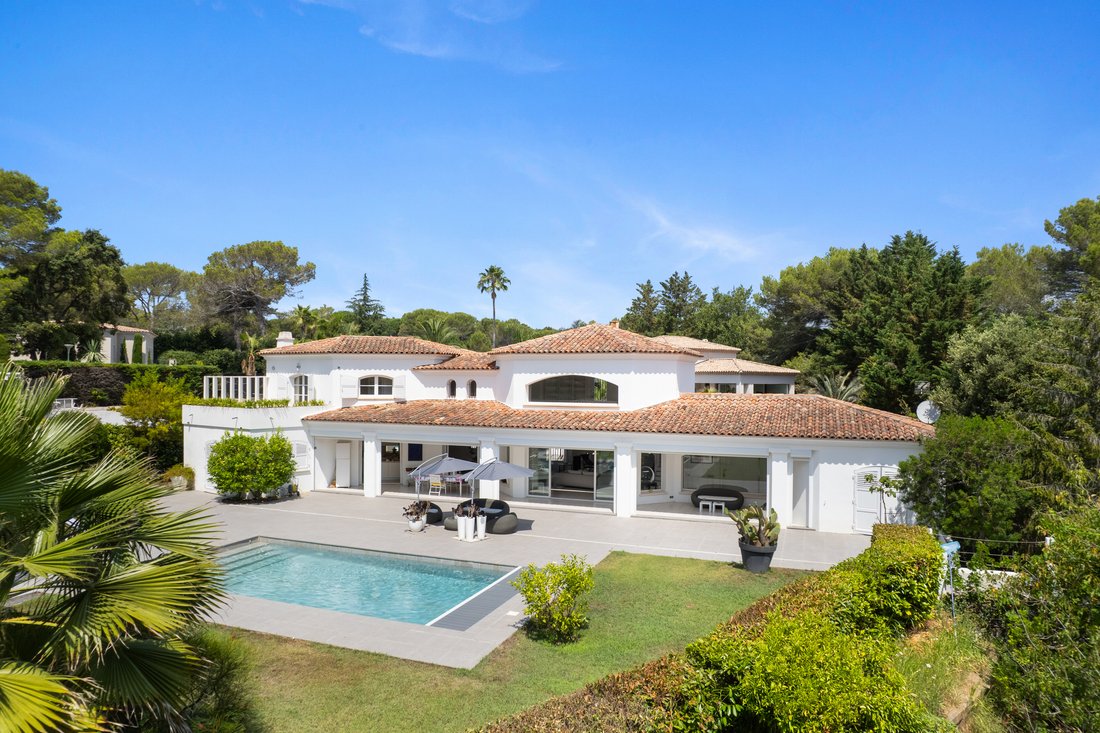Casa en Mougins, Provenza-Alpes-Costa Azul, Francia 1 - 19120098
