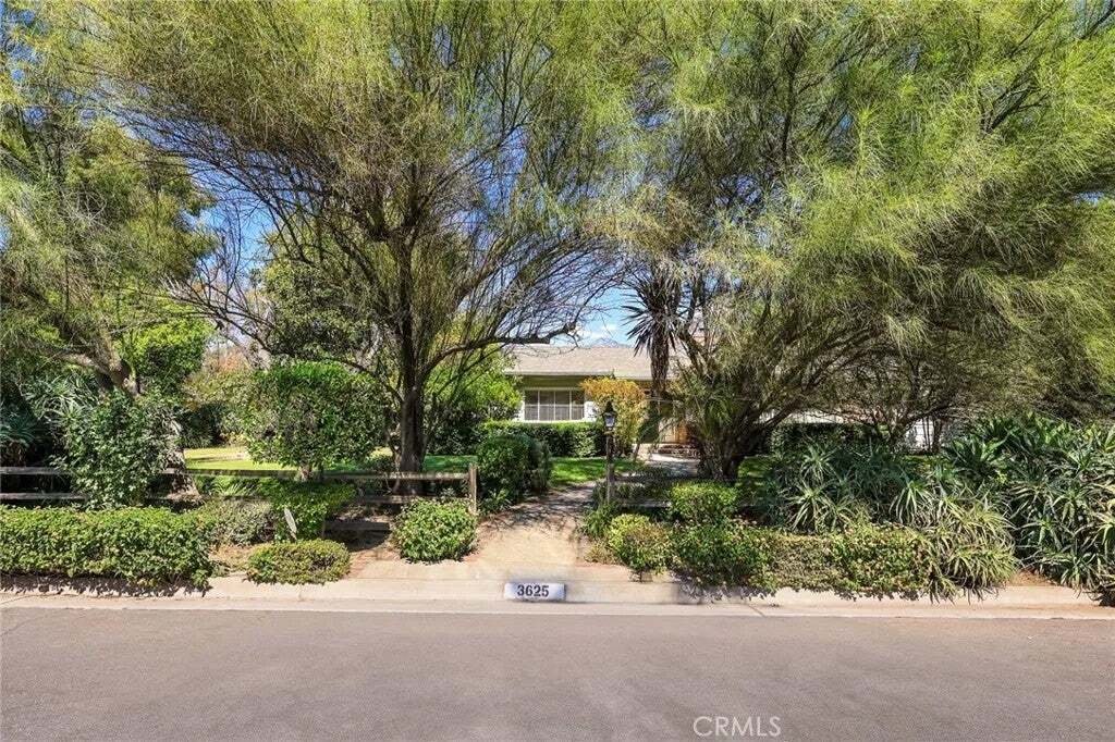 House in Altadena, California, United States 1 - 19117875