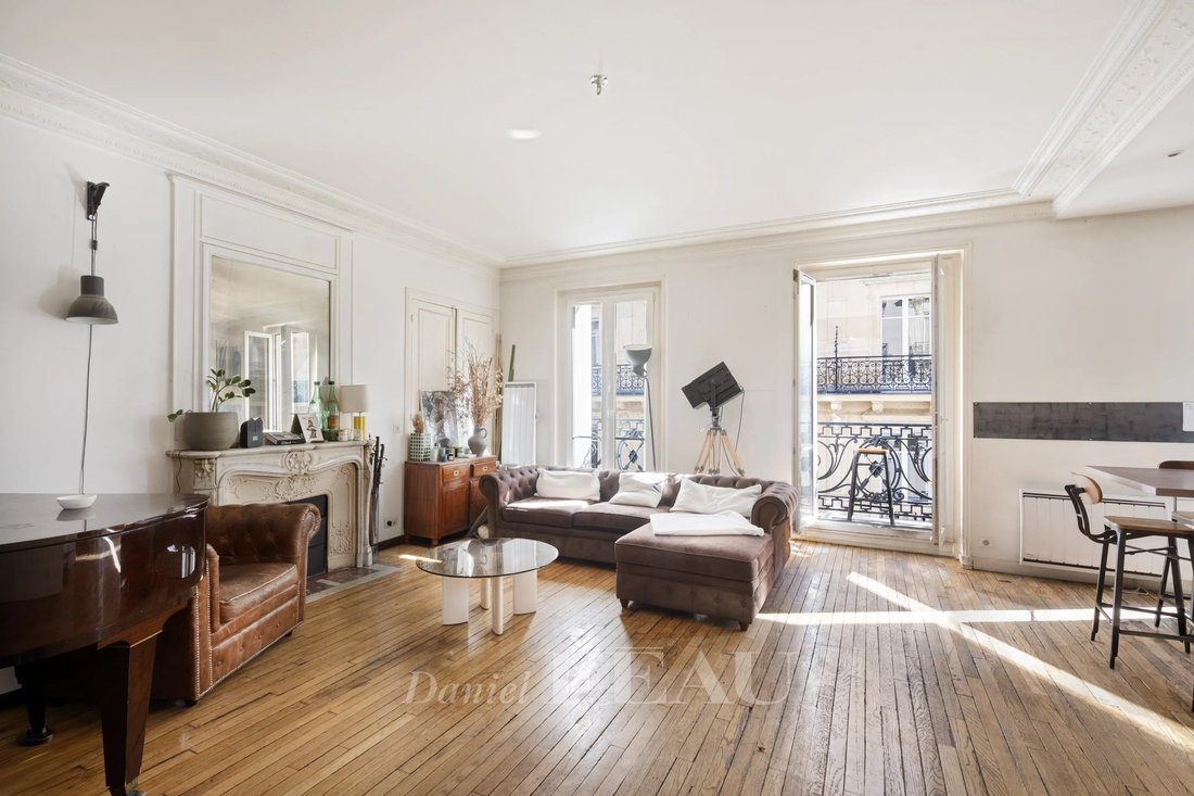 Appartamento a Clichy-Trinité, Paris 9e Arrondissement, Parigi 2 - 19069665