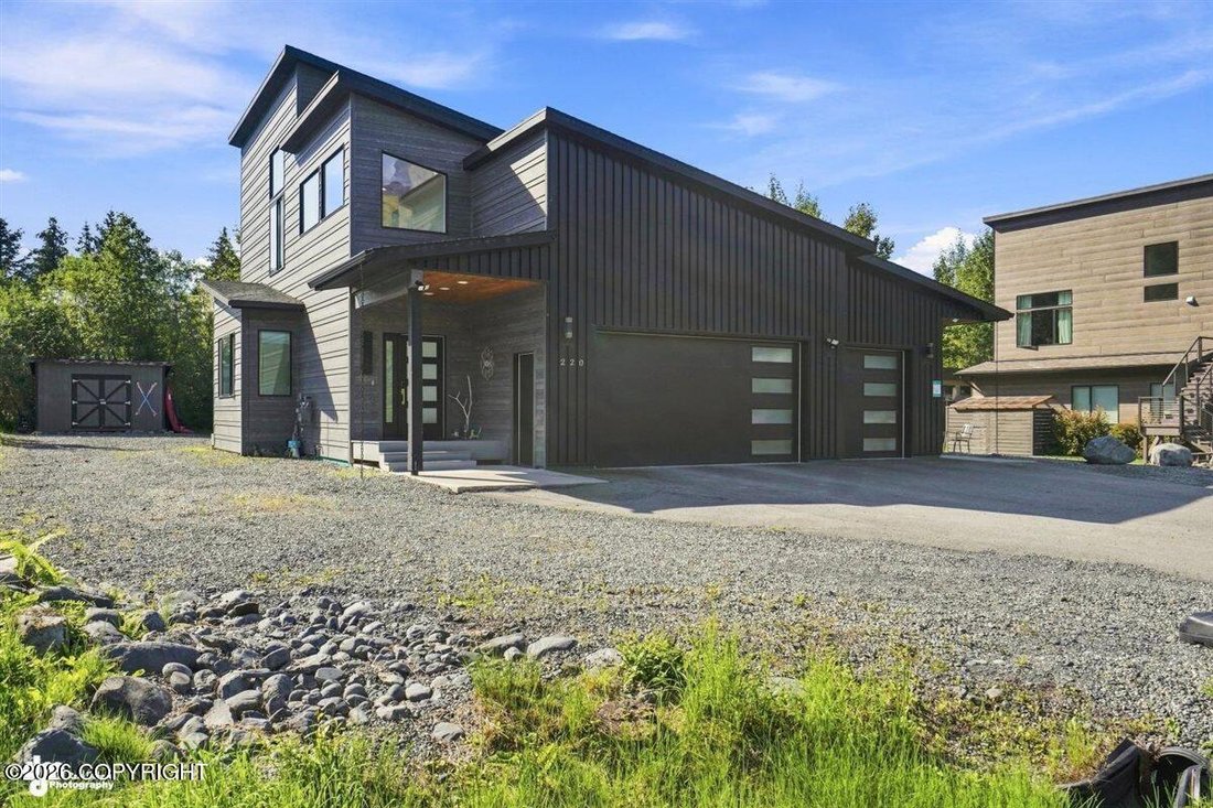 House in Anchorage, Alaska, United States 1 - 19117805