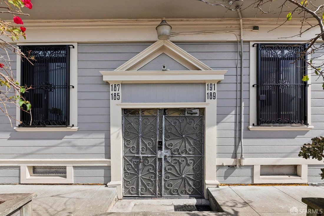 San Francisco, California, United States 2 - 19117689