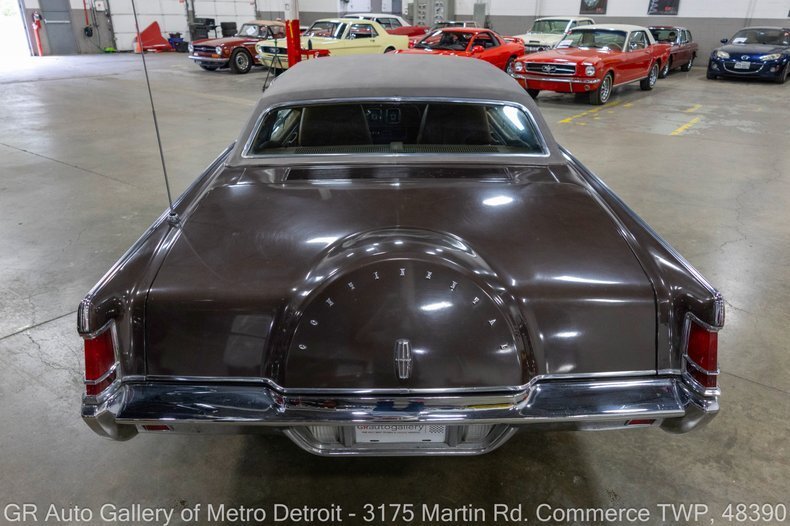 "Big Body Luxury" in Commerce Twp, United States 5 - 19118373
