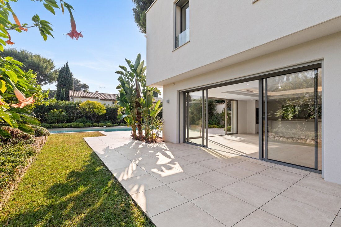 Casa en Antibes, Provenza-Alpes-Costa Azul, Francia 2 - 19119325