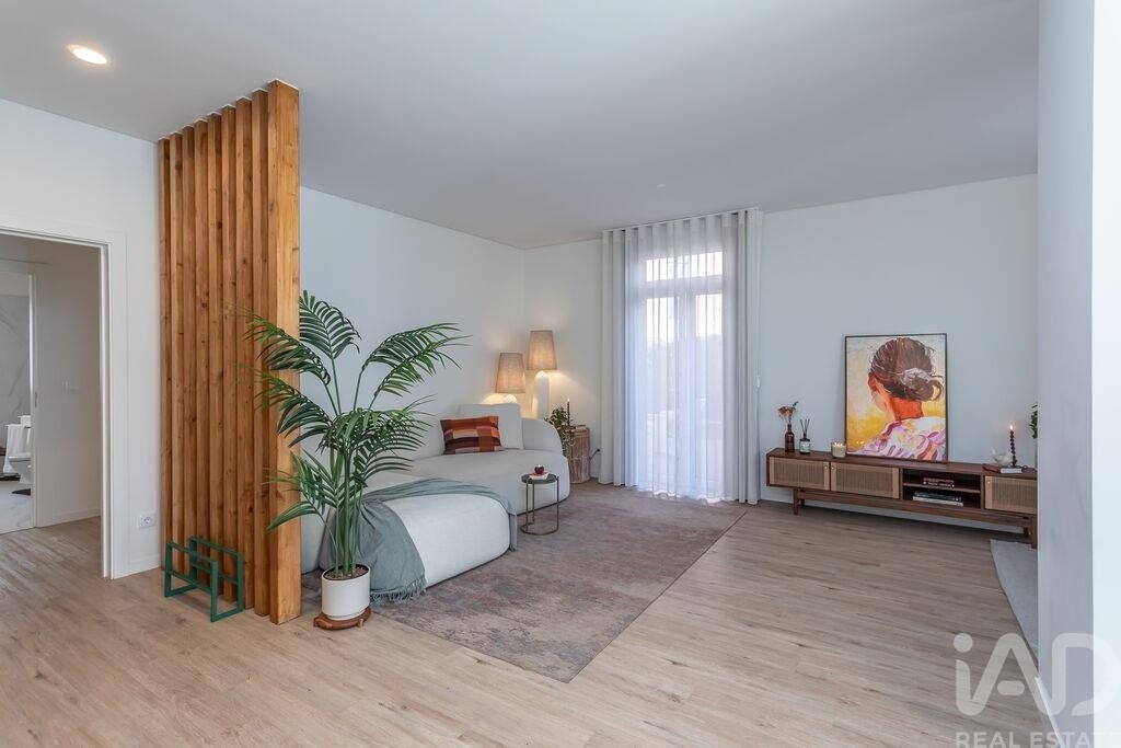 Apartment in Campolide, Lisbon, Portugal 2 - 19119464