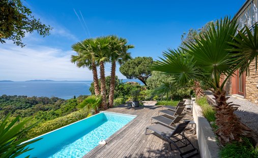 Haus in Rayol-Canadel-sur-Mer, Provence-Alpes-Côte d'Azur, Frankreich 1