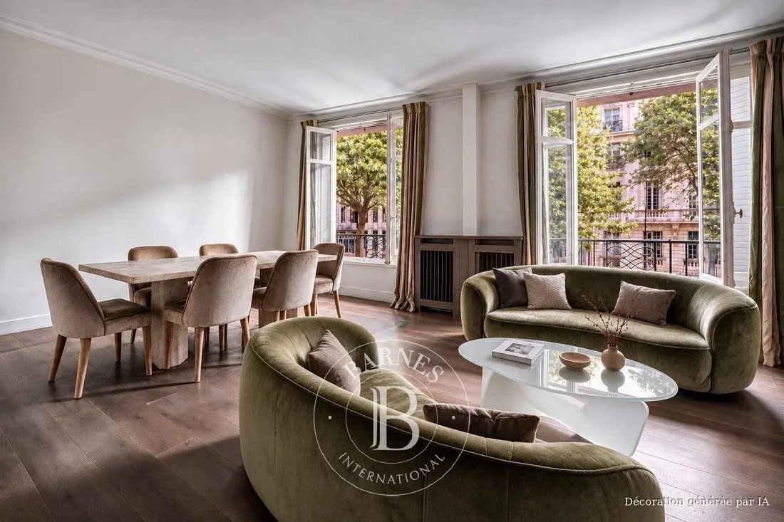 Apartment in Chaillot, Paris 16e Arrondissement, Paris 2 - 19119076