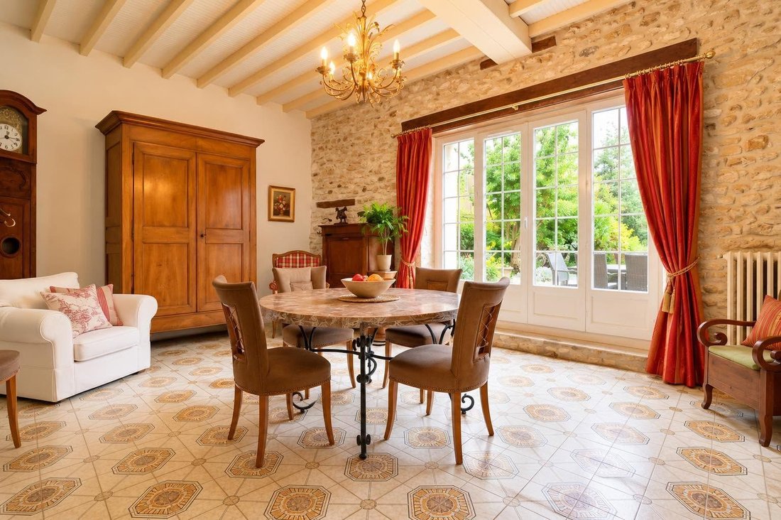 Maison à Arnouville-lès-Mantes, Île-de-France, France 2 - 18222974