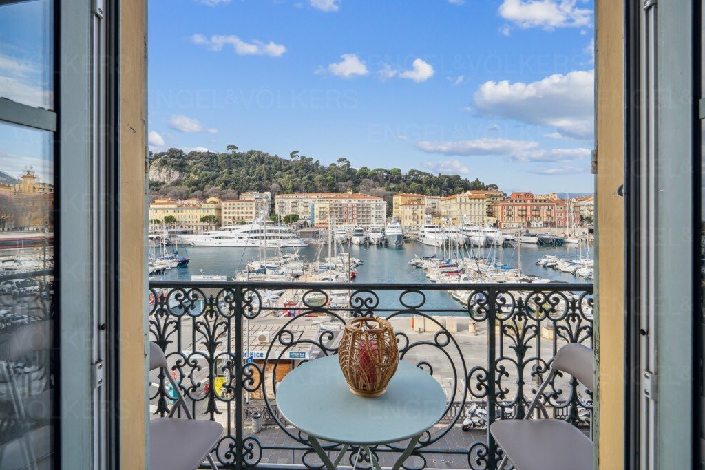 Apartamento en Le Port, Niza, Francia 1 - 19119358
