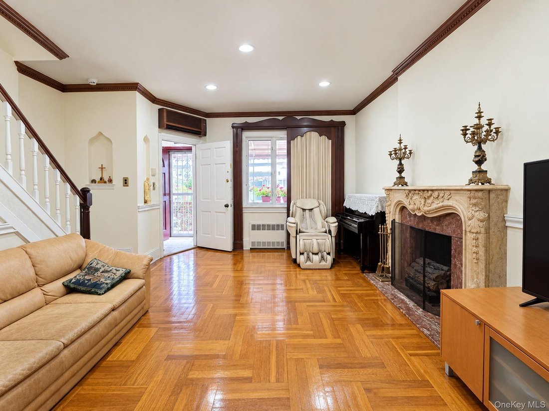 House in New York, New York, United States 5 - 19118173