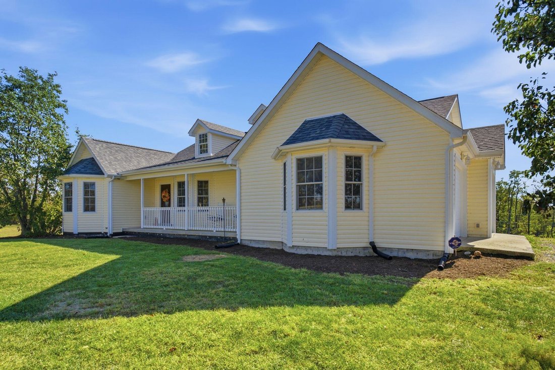 House in Versailles, Kentucky, United States 3 - 19117727