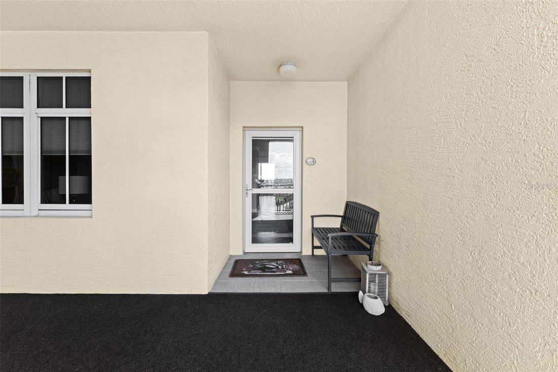 Condo in New Smyrna Beach, Florida, United States 4 - 19118852