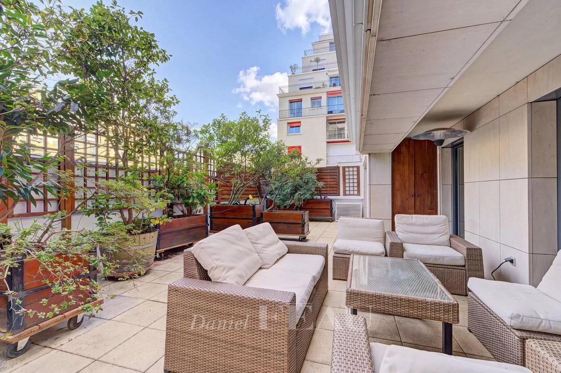 Appartamento a Porte Dauphine, Paris 16e Arrondissement, Parigi 2 - 19118787