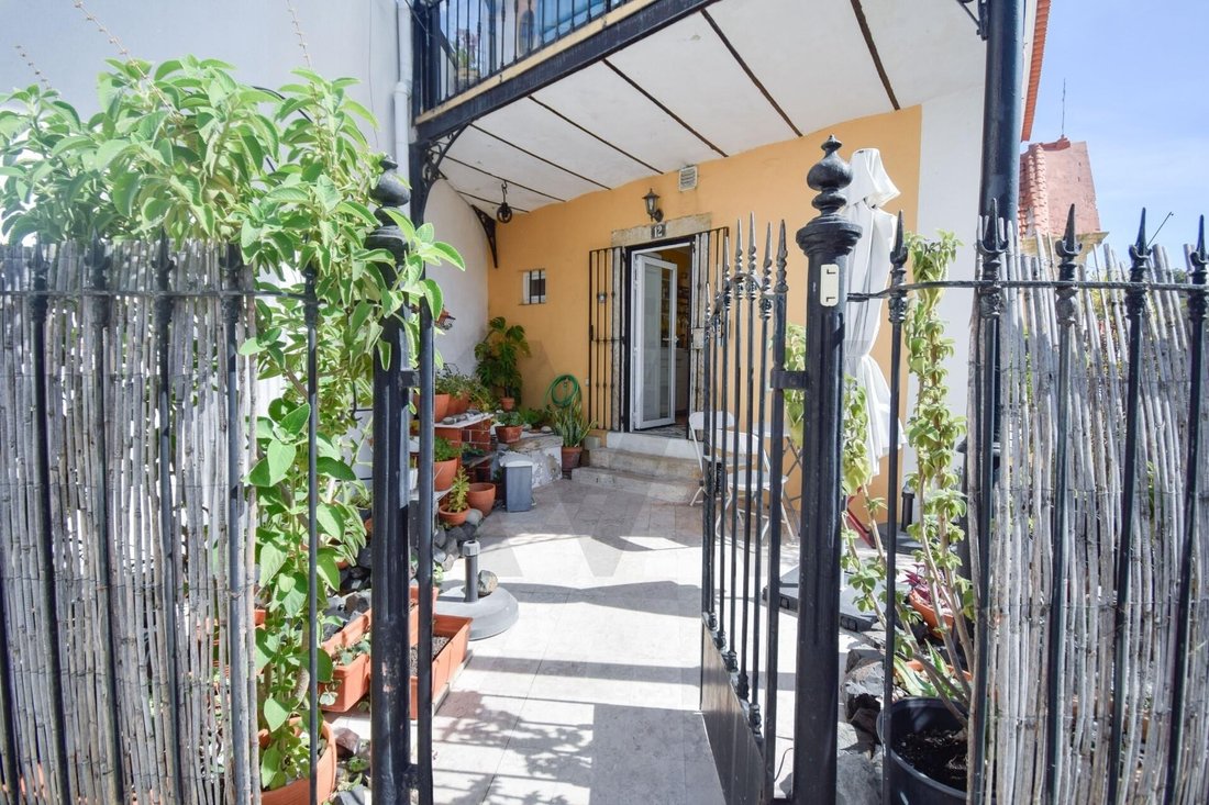 Townhouse in Benfica, Lisbon, Portugal 3 - 19117897