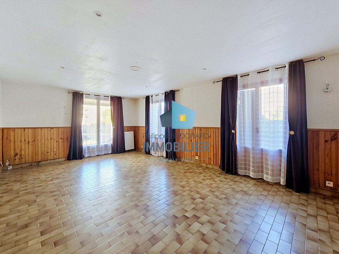 House in Grenouillère-Marnois-Rive de Marne, Noisy-le-Grand, France 3 - 19117443