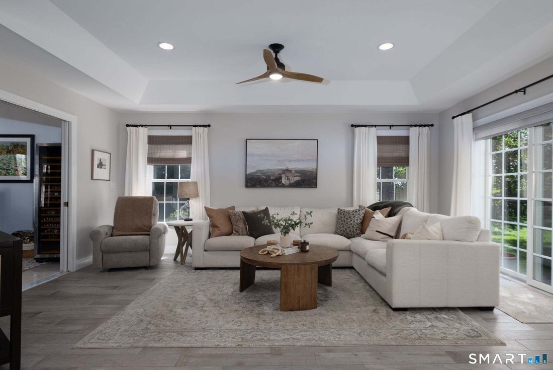 House in Southington, Connecticut, United States 5 - 19117800