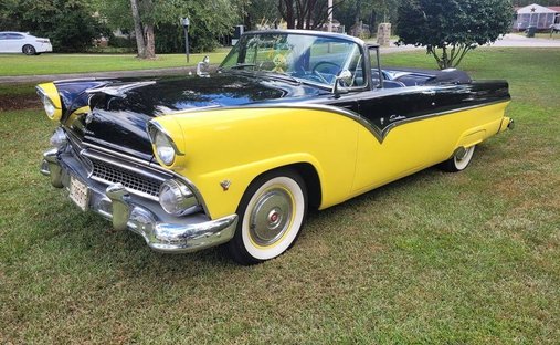 1955 Ford Fairlane Sunliner in Glendale, United States 1