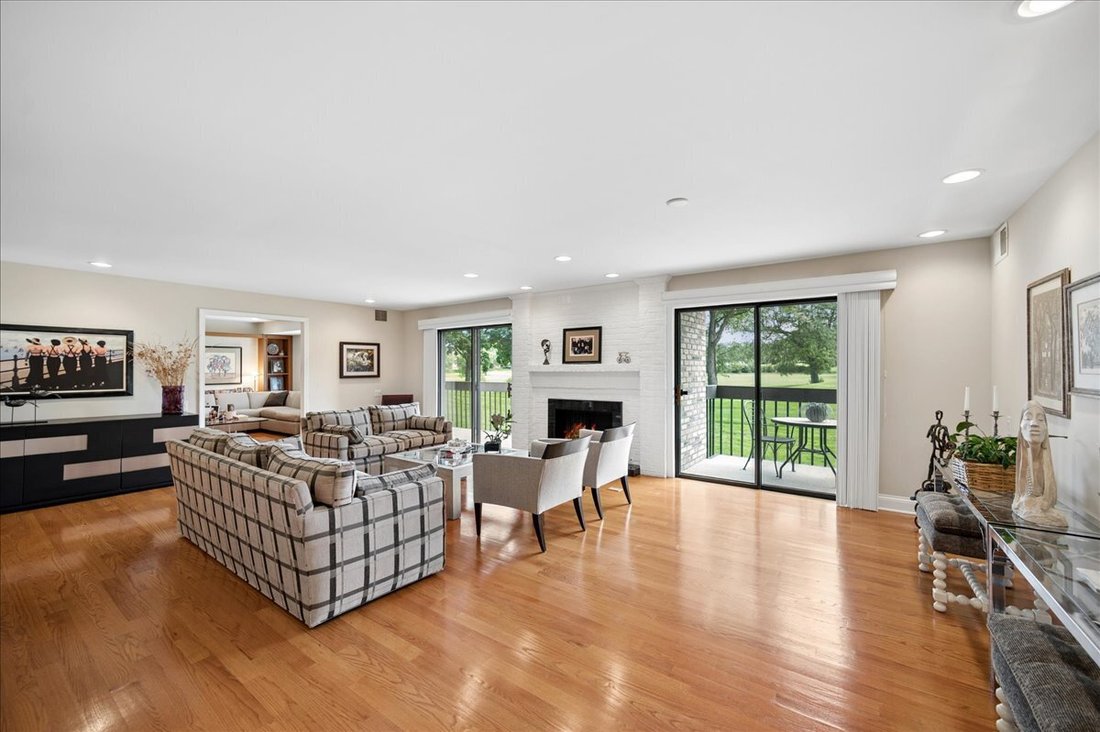 Condo in Northbrook, Illinois, United States 4 - 19119401