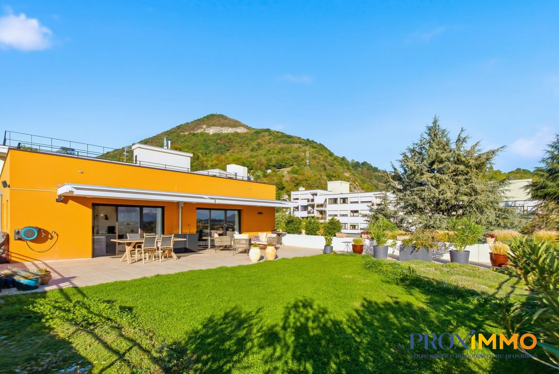 Apartment in Centre Ville Sud-Vallée, Voiron, France 2 - 19117464