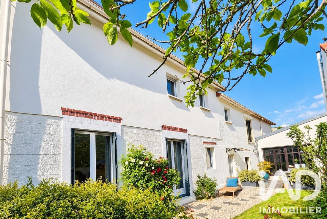 Casa en Jardín Parisiense, Clamart, Francia 1 - 19120281
