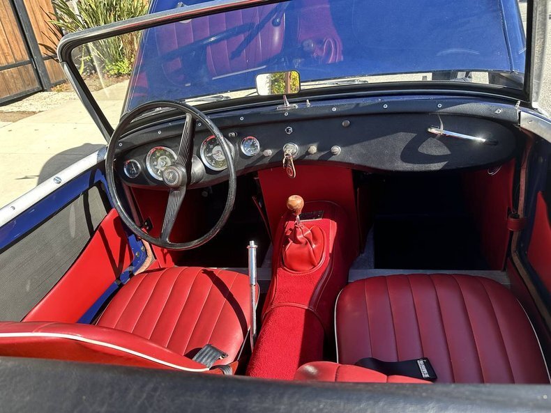 Cabriolet in Glendale, United States 4 - 19117959