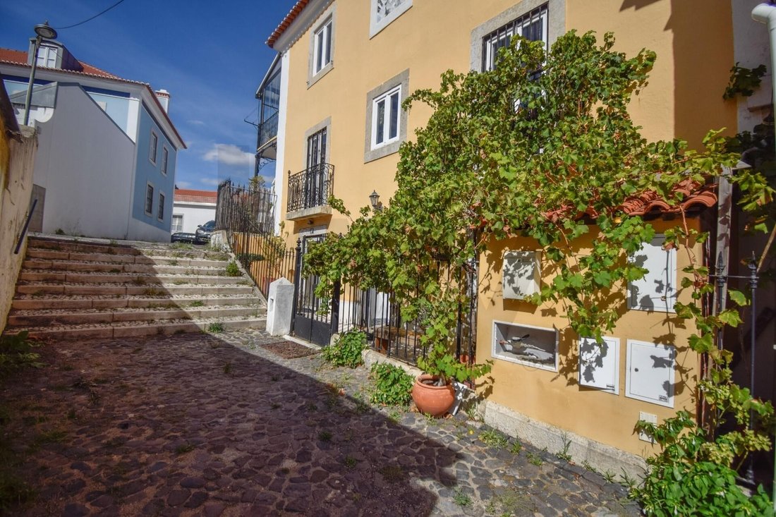 Townhouse in Benfica, Lisbon, Portugal 1 - 19117897