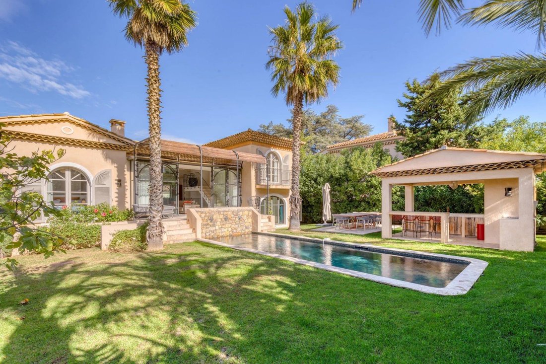 Casa en Zone Est Diffuse, San Tropez, Francia 1 - 19119256