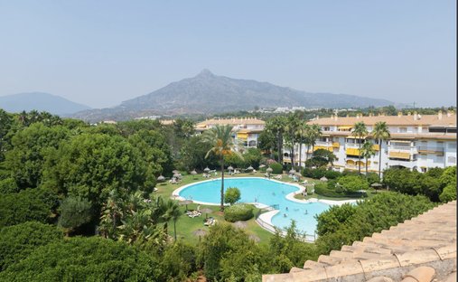 Attico a Nueva Andalucía, Marbella, Spagna 1