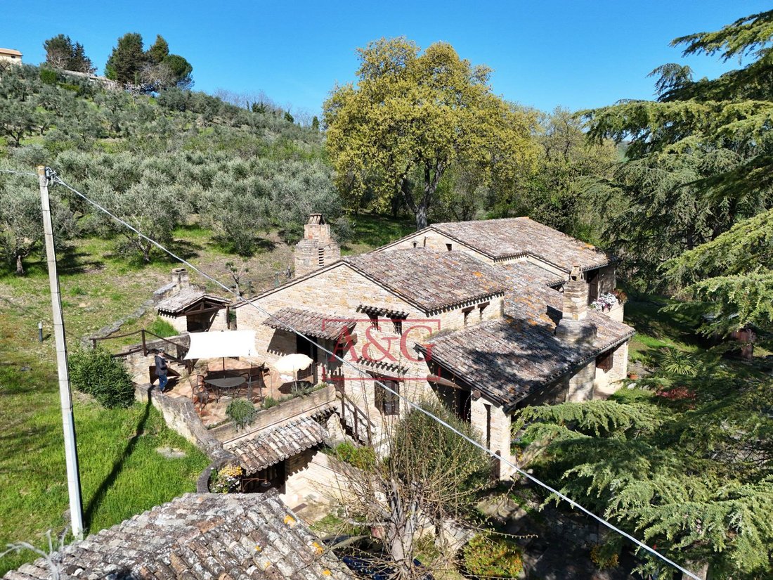 Landhaus in Falerone, Marken, Italien 3 - 19117163