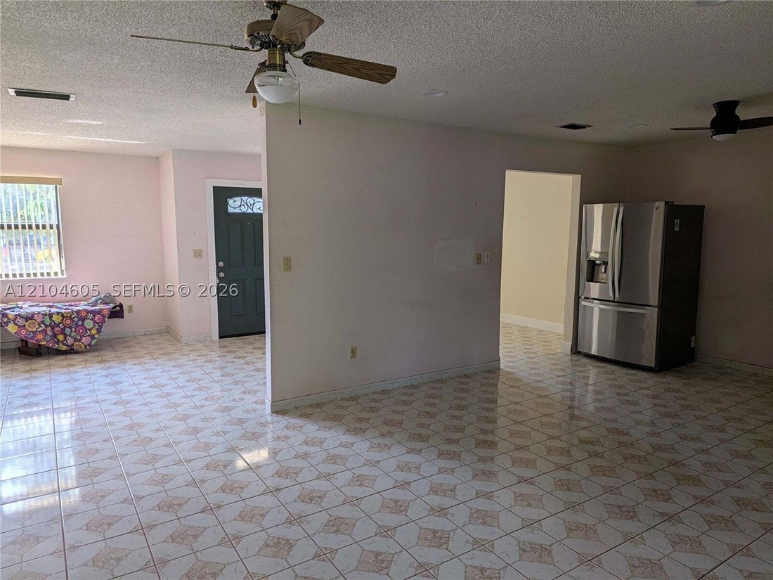 Casa a Miami, Florida, Stati Uniti 2 - 19118202