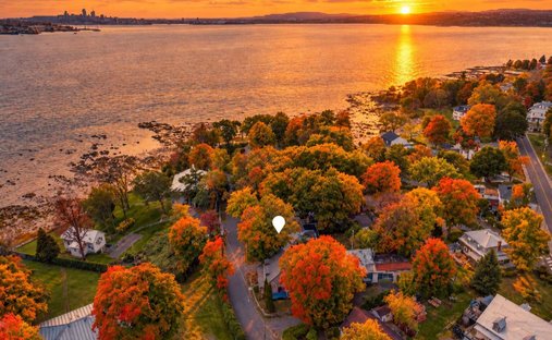 Maison à Sainte-Pétronille, Québec, Canada 1