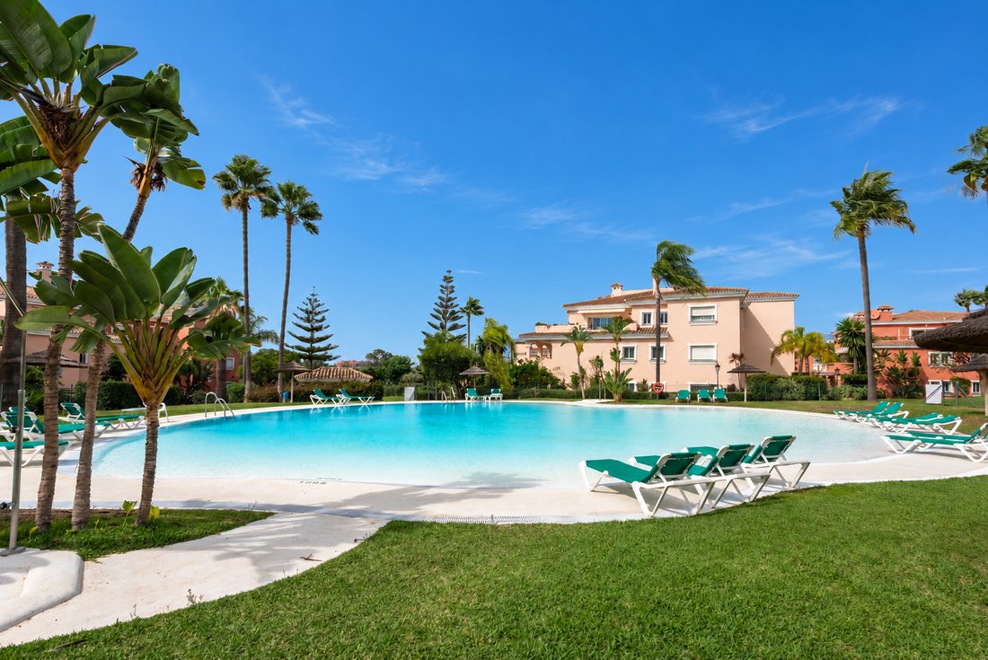 Penthouse in Cancelada, Estepona, Andalusien 1 - 19118695