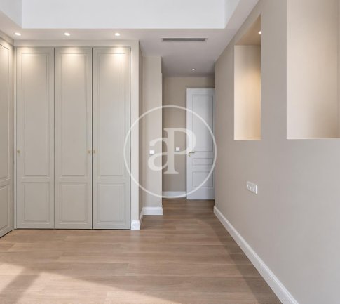 Appartement à l'Eixample, Valence, Espagne 4 - 19118609