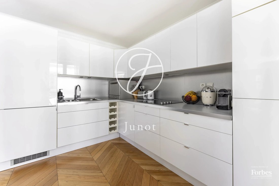 Apartment in Odéon, Paris 6e Arrondissement, Paris 5 - 19102456