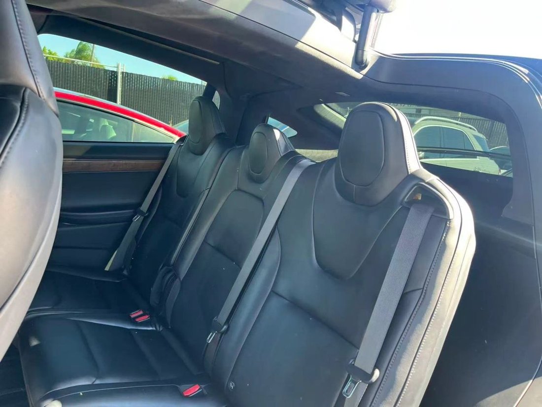 Suv in Costa Mesa, CA, United States 4 - 19119663
