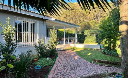 Townhouse in Johannesburg, Gauteng, South Africa 1
